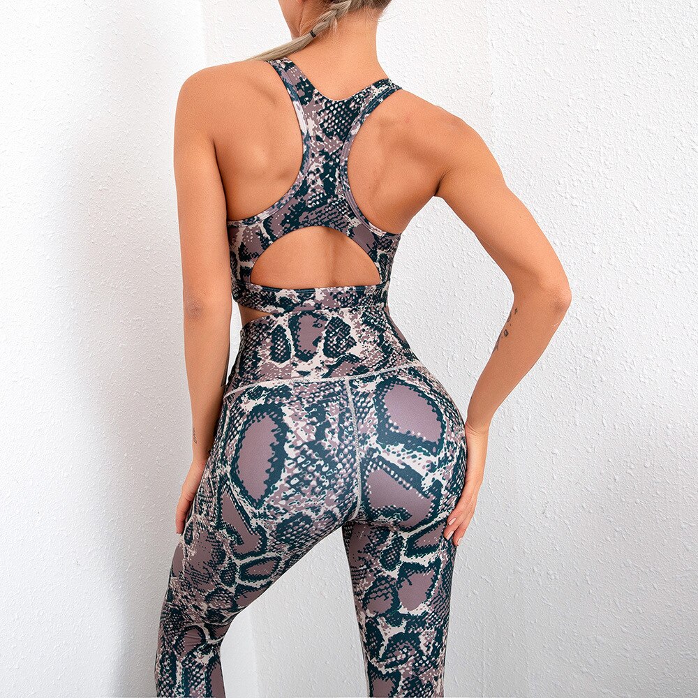 Snake Skin Print Fitness Set  Yoga suit, Sports bra and leggings, Yoga set